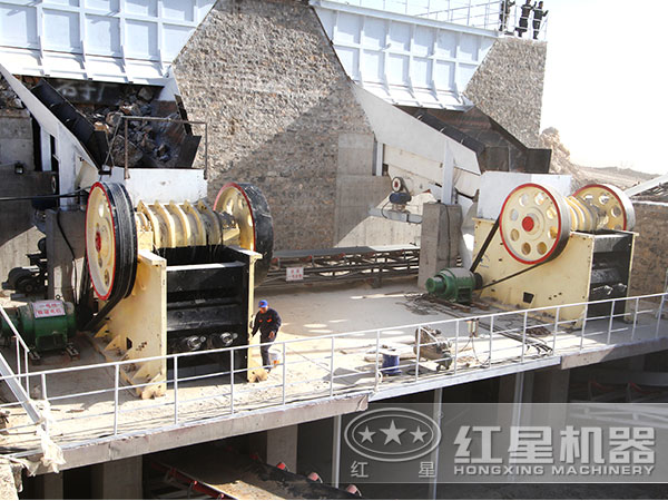 石料生產線顎式破碎機