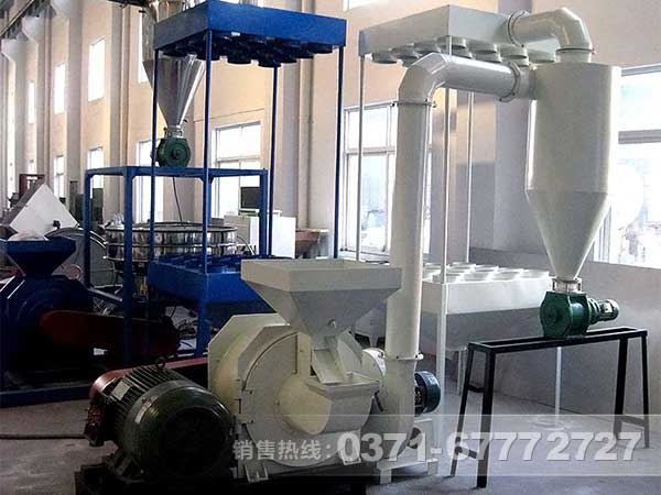 粉磨石英石的超細磨粉機原理是什么？