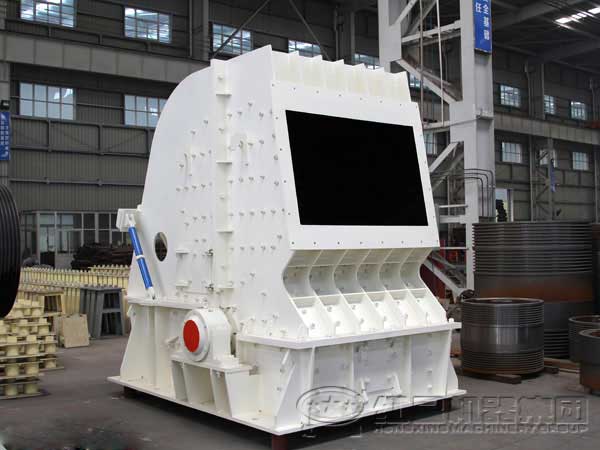 粒型優(yōu)異的重型破碎機(jī)