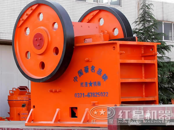 鄂式破碎機