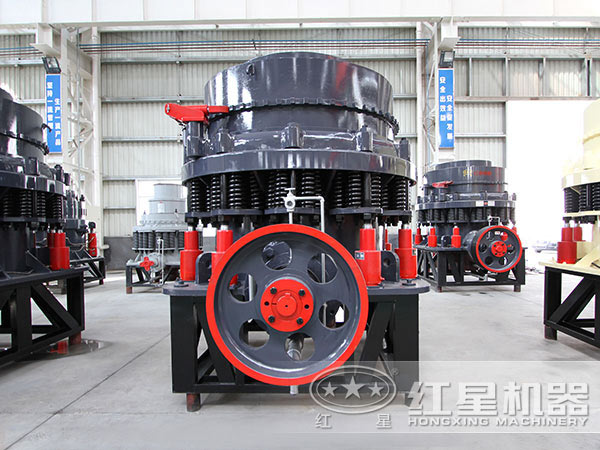 新型復(fù)合圓錐破碎機(jī)推動(dòng)礦產(chǎn)資源高產(chǎn)開(kāi)采利用