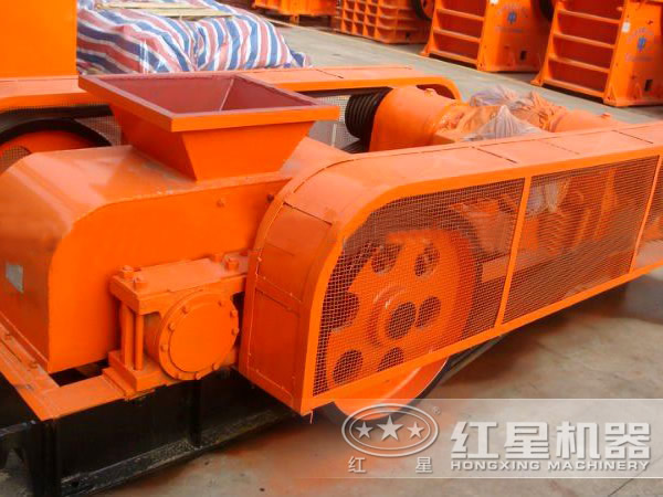 水泥對(duì)輥破碎機(jī)