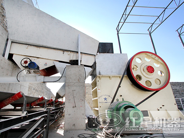 石頭顎式破碎機(jī)