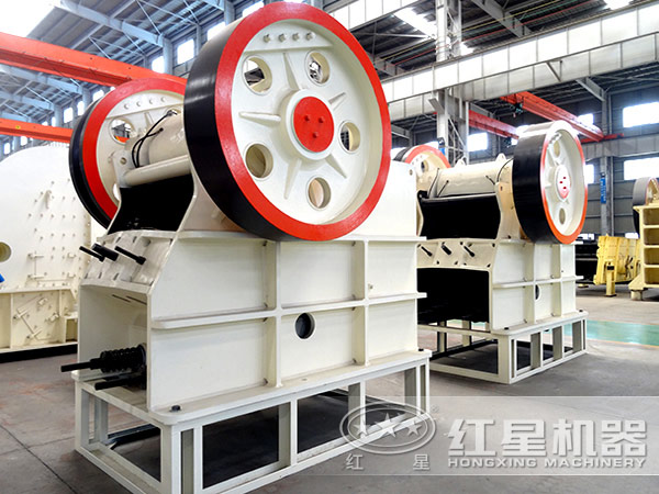 顎式破碎機(jī)車間