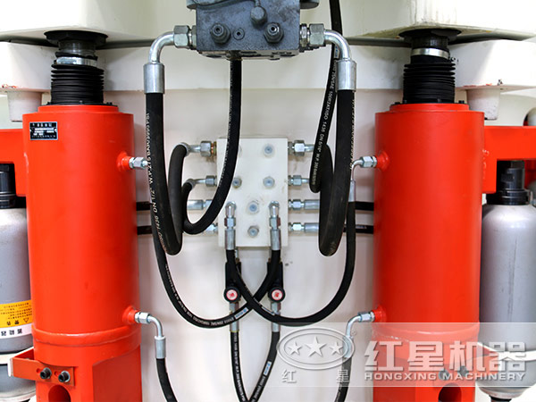 圓錐破碎機液壓保護裝置