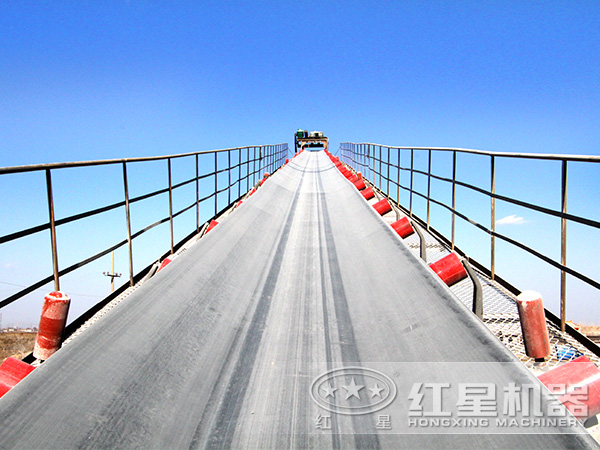 皮帶輸送機(jī)