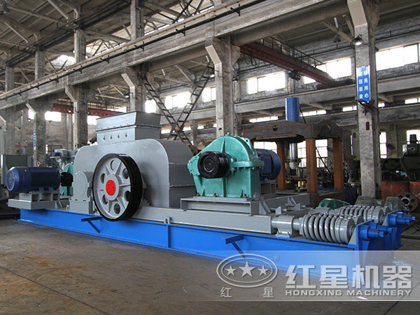 時(shí)產(chǎn)50-100噸鎳礦廢渣對(duì)輥式破碎機(jī)選購