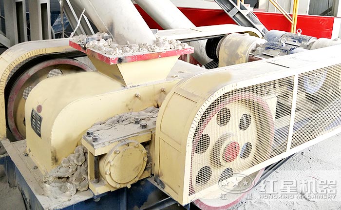 對輥破碎機的工作原理、結構和安全使用注意事項