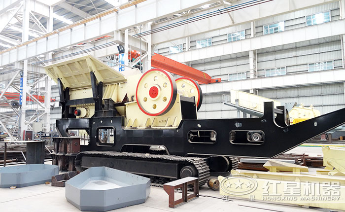 顎破移動破碎機