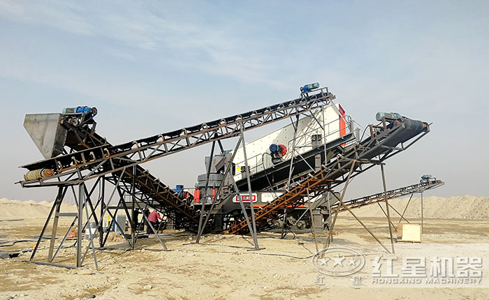 移動(dòng)式輪式破碎機(jī)-“車載驅(qū)動(dòng)”讓碎石機(jī)跑起來(lái)！