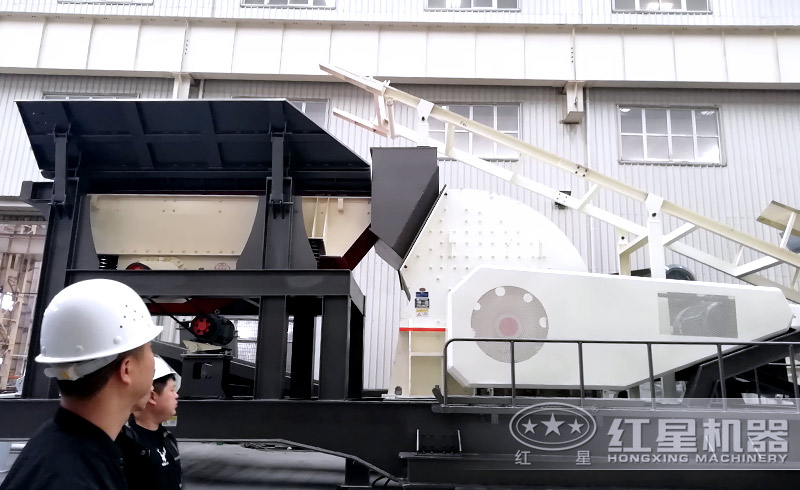 重錘移動(dòng)碎石分篩一體機(jī)