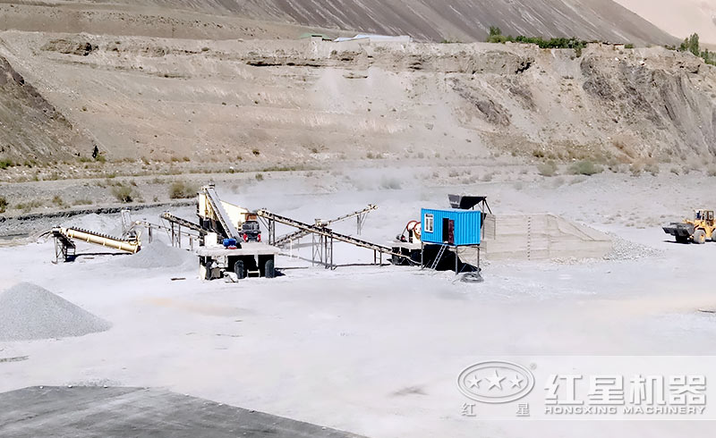 小型砂石料生產線作業(yè)現(xiàn)場