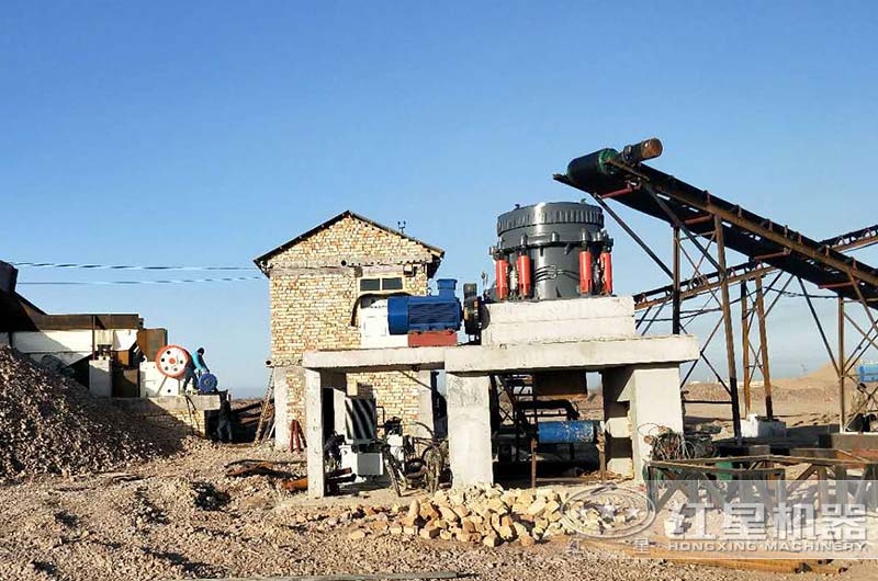 石子廠加工碎石用圓錐破碎機，全套打石子機價格