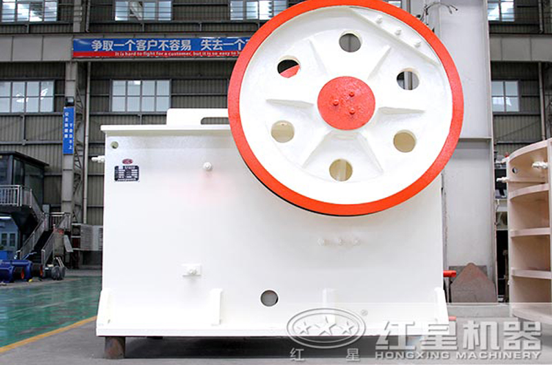 69顎式破碎機(jī)圖片_價(jià)格_型號參數(shù)