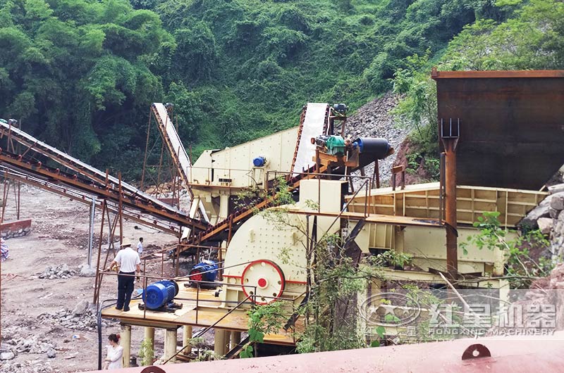 礦山破碎機(jī)多少錢(qián)一臺(tái)？大型礦山破碎機(jī)型號(hào)大全